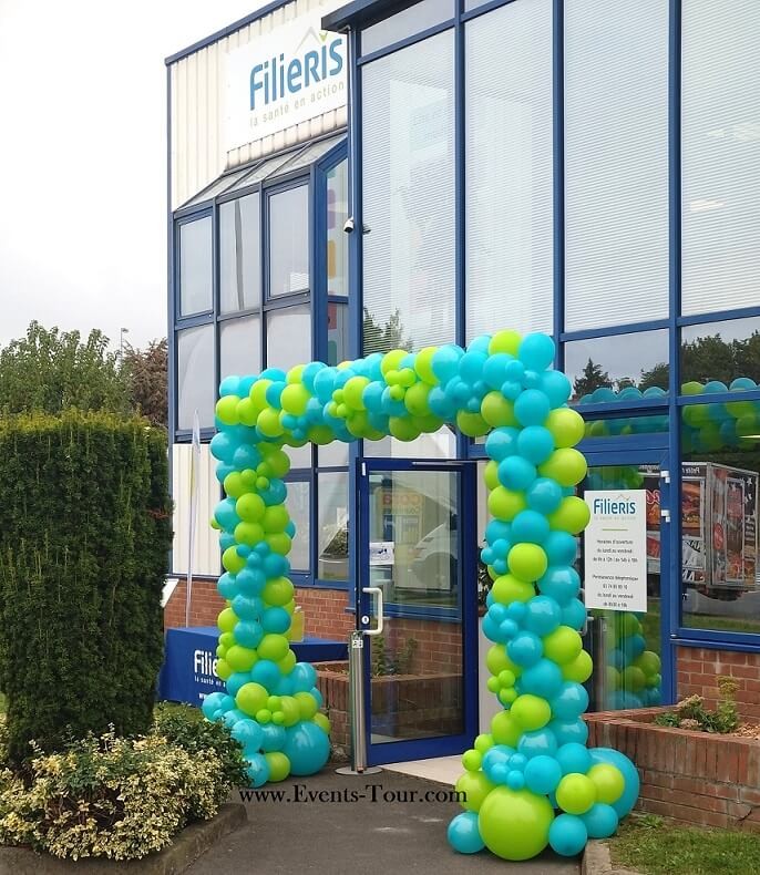 Arche en ballons pour la société Filieris à Courrieres (Pas-de-Calais) Bleu & Vert