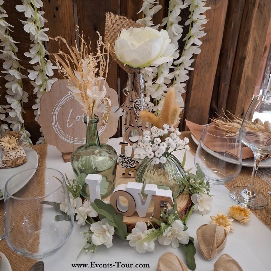 Décoration de table sur la nature champêtre et bois.