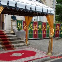 Décoration d'extérieur pour fête orientale.