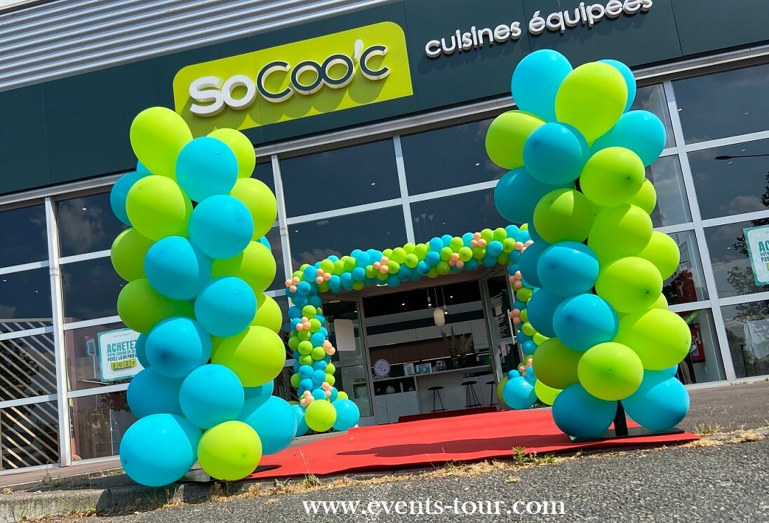 Entree de porte arche colonne ballon cuisine socook noyelles godault vert et bleu