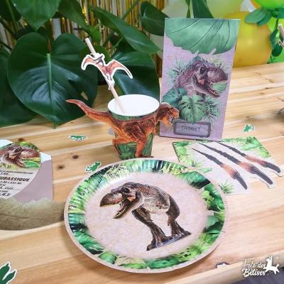 005a20 decoration de table anniversaire dinosaure avec assiette