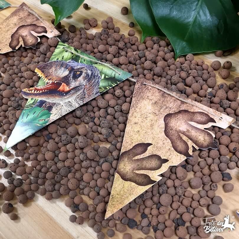 005gf decoration guirlande fanion anniversaire dinosaure t rex