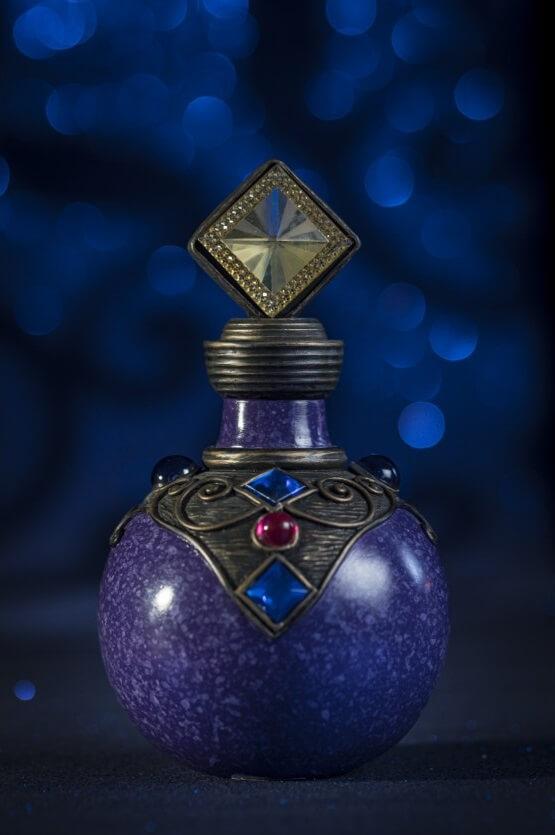 13661 decoration halloween flacon polyresine potion violet sorcellerie