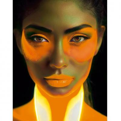 15662 tube creme maquillage orange fluo