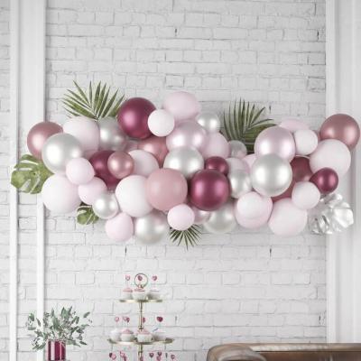 1 Kit décoration 50 ballons en nuage rose, prune, perle... REF/22770 (feuilles non incluses)