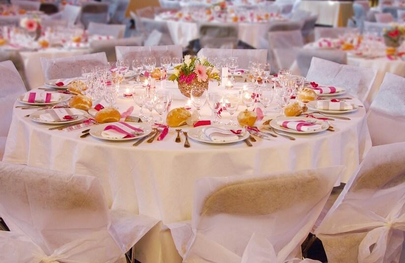 Fond Nappe Jetable Ronde En Satin Pour Mariage Fourniture De Fête Blanche  d'écran Photo Téléchargement Gratuit - Pngtree