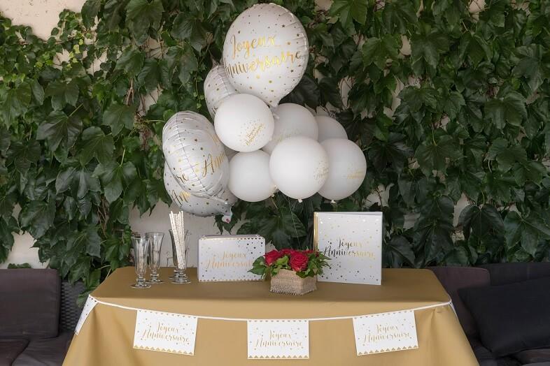 5671 tirelire urne joyeux anniversaire valise blanc et dore or metallique