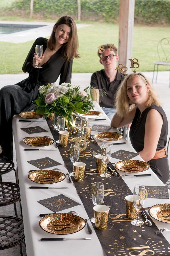 6789 decoration assiette carton noir dore metallique anniversaire 18ans