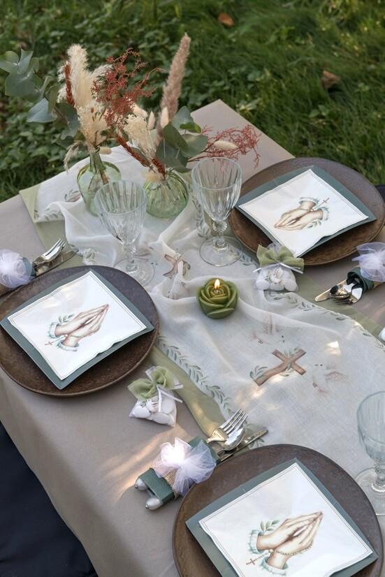 6805 decoration de table communion rouleau nappe airlaid taupe 10 m