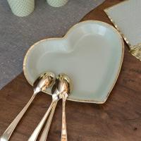 6811 decoration assiette carton coeur dore or metallique vert olive sauge