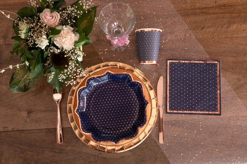 7177 decoration serviette elegant bleu marine et rose gold