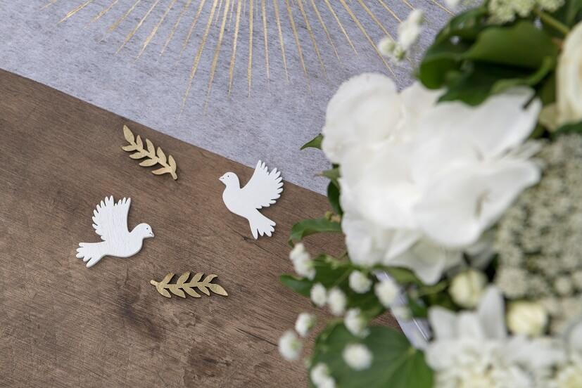 7638 decoration de table a parsemer communion colombe epis de ble blanc dore or