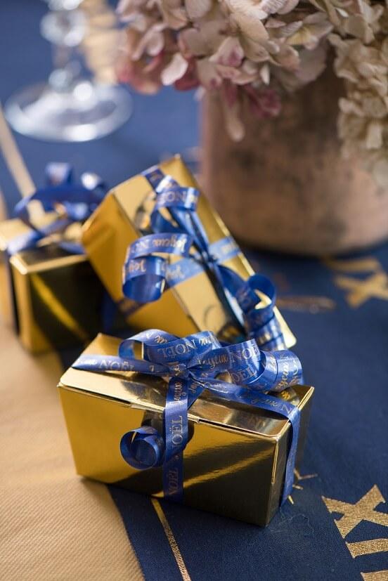 7766 decoration bobine ruban joyeux noel bolduc bleu marine et dore or metal