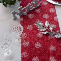 7802 decoration chemin de table velours flocon de noel rouge