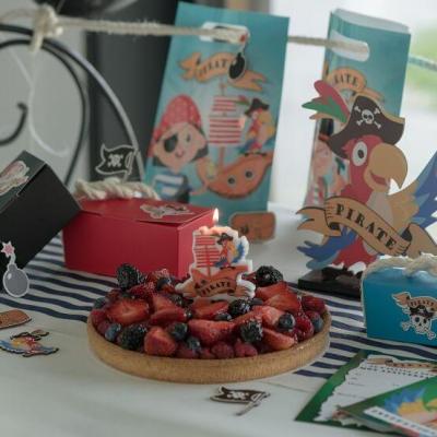 1 Bougie Pirate REF/7898 Pour décoration gâteau d'anniversaire enfant.
