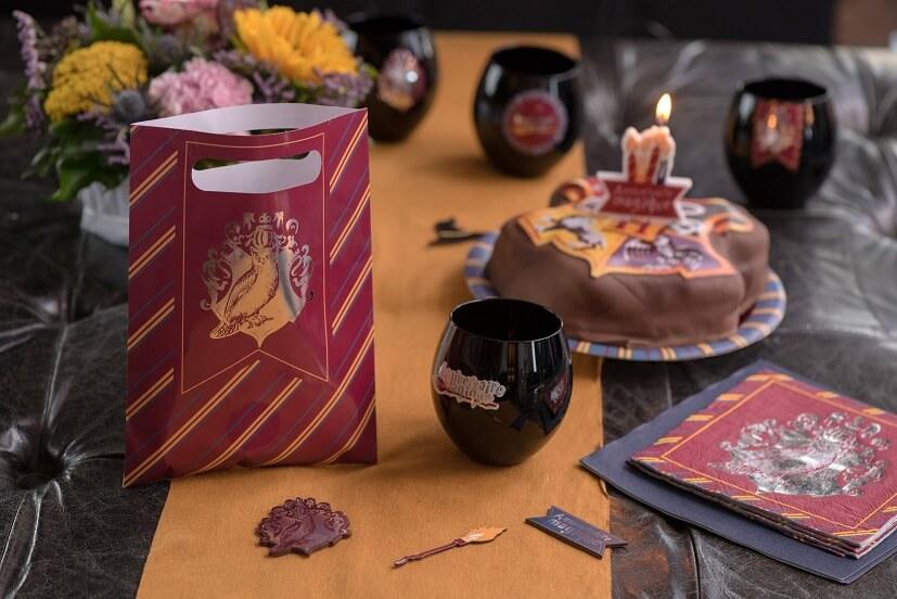 Assiette l'anniversaire magique d'Harry, le sorcier REF/7594