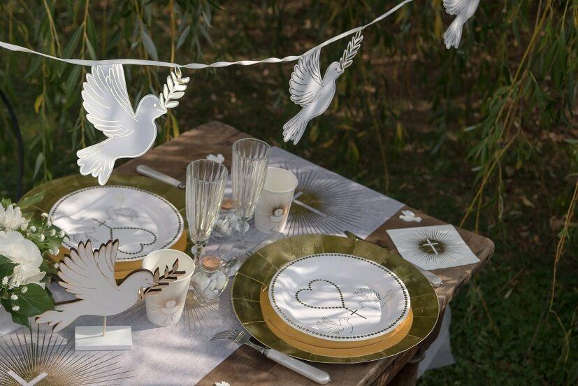 7964 assiette communion blanc et dore or metallique coeur croix colombes