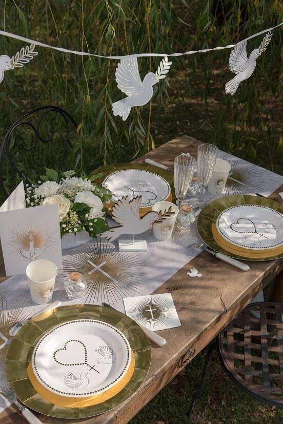 7964 decoration de table assiette carton communion coeur croix colombes