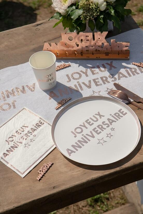 7984 gobelet carton joyeux anniversaire elegant blanc et rose gold metallique