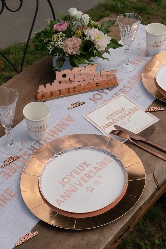 7985 serviette de table papier joyeux anniversaire blanche et rose gold metallisee