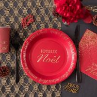 8115 serviette de table en papier rouge dore or metallique joyeux noel