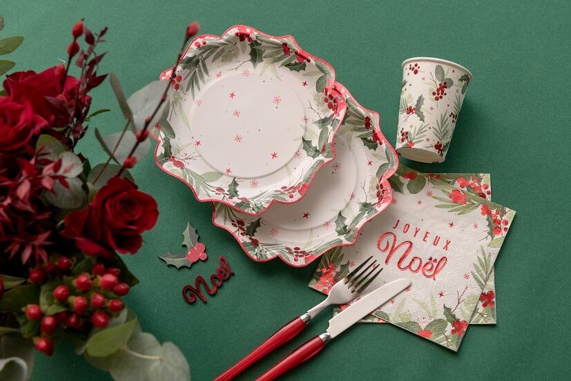8193 assiette carton de noel houx rouge