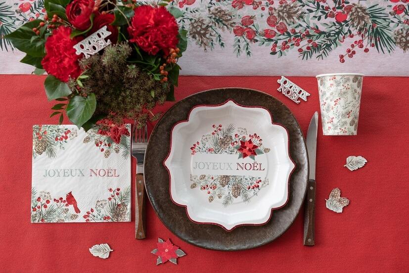 8230 assiette carton joyeux noel et decoration florale
