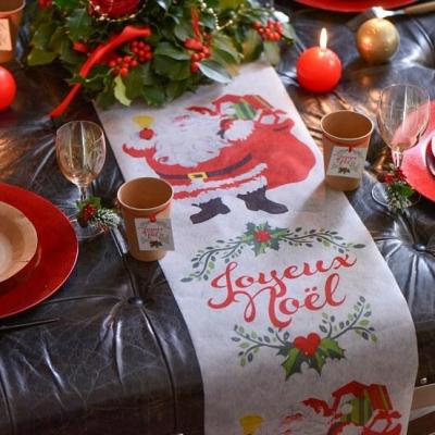 8277 decoration chemin de table pere noel rouge
