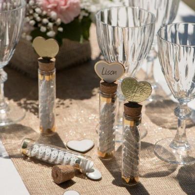 8429 decoration de table bois a parsemer coeur blanc et dore or metallique