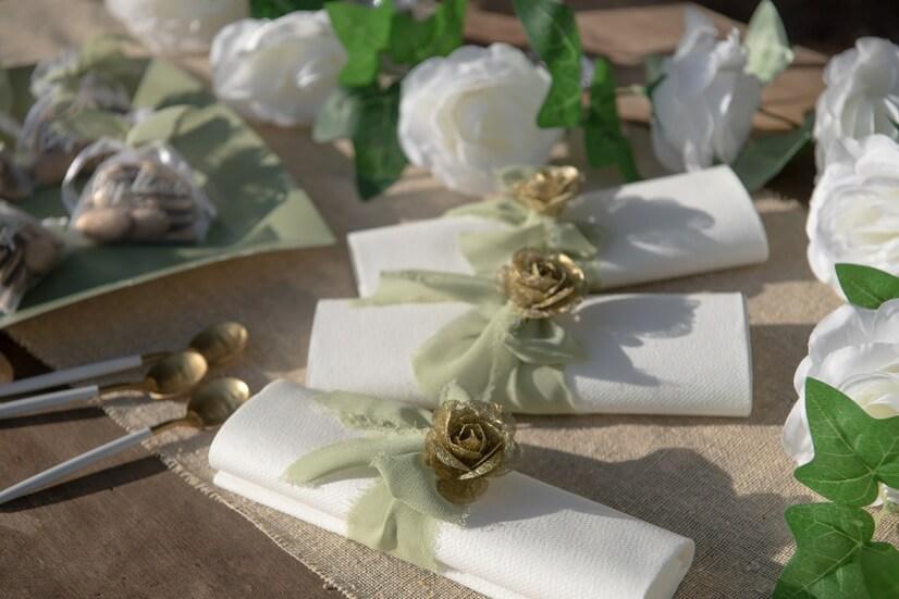 8515 pliage de serviette ruban vert sauge olive crepe