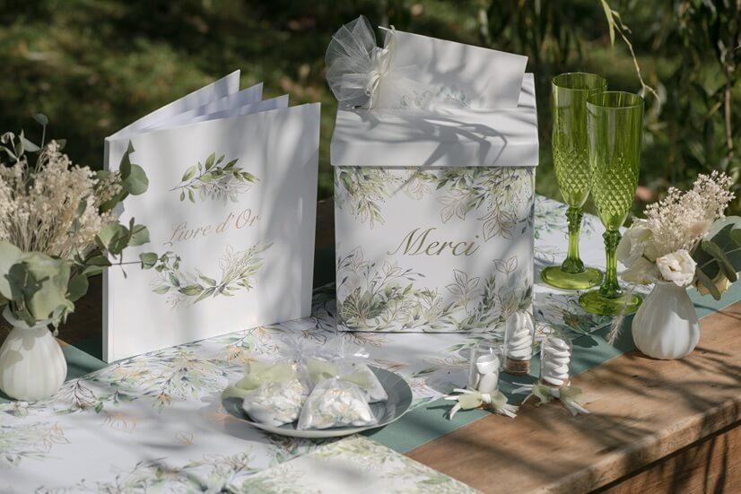 8556 tirelire urne merci feuillage vert nature champetre