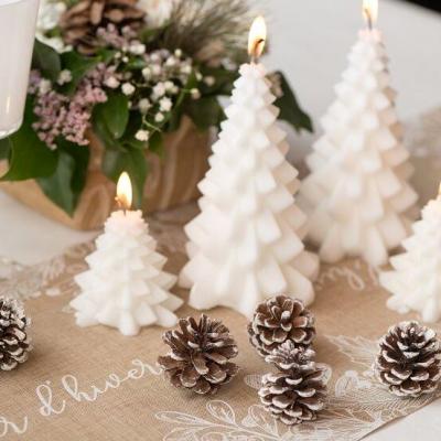 8728 pomme de pin blanche et marron