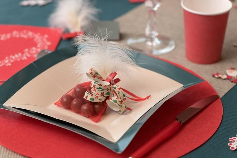 8732 ballotin de chocolat bobine ruban bolduc houx de noel