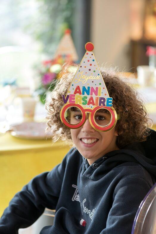Accessoire de deguisement lunette joyeux anniversaire