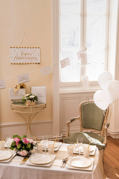 Assiette blanche et or anniversaire