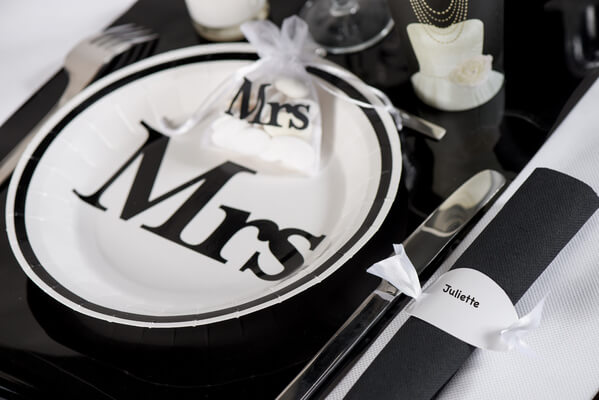 Assiette mariage blanche et noire