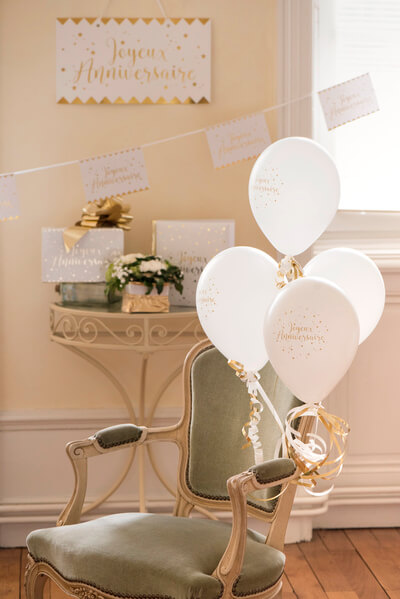 Ballon joyeux anniversaire blanc et or