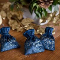 Ballotin de chocolat avec sachet tissu bleu marine et or joyeuses fetes