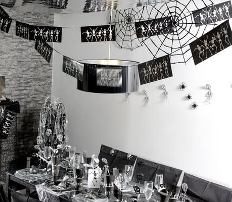 Banderole squelette halloween 3