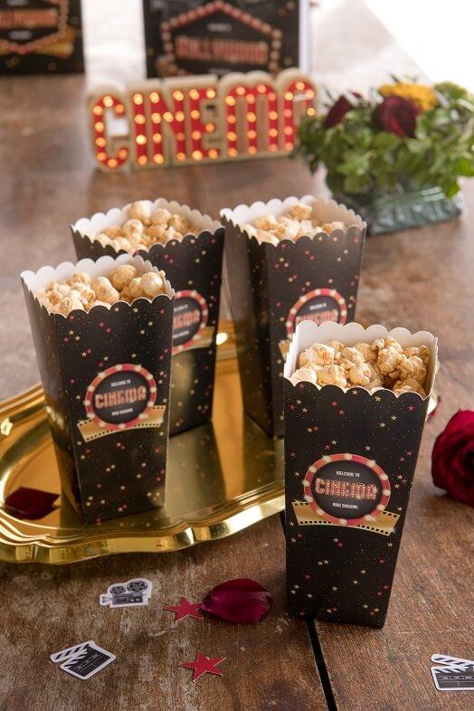 Boite cornet pop corn noire cinema