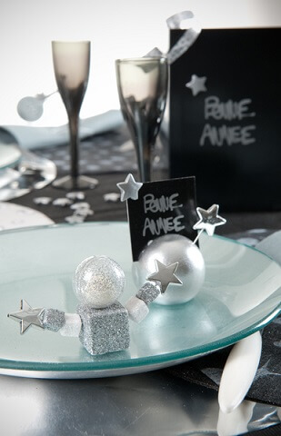 Boule 5cm argent pailletee 3