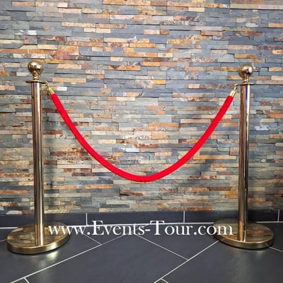 Boutique location mobilier nord pas de calais poteau de guidage doree or