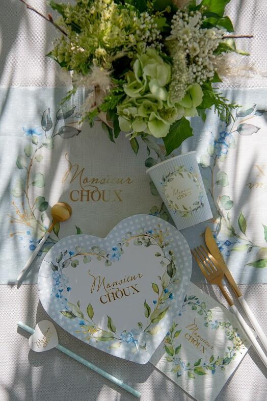 Chemin de table baby shower bleu ciel garcon