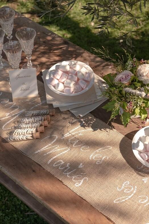 Chemin de Table Mariage Violet