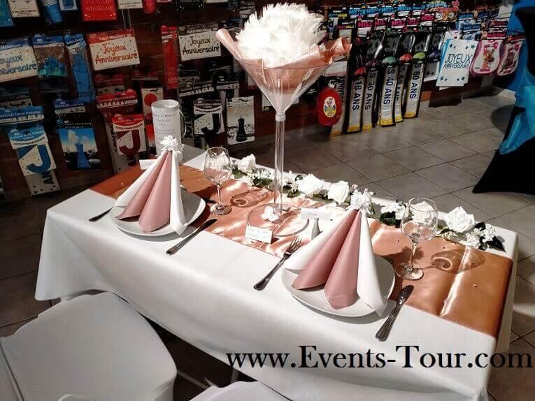 Chemin de Table 30 ans Anniversaire Rose Gold