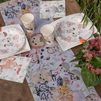 Decoration chemin de table enfant explorateur avec animaux