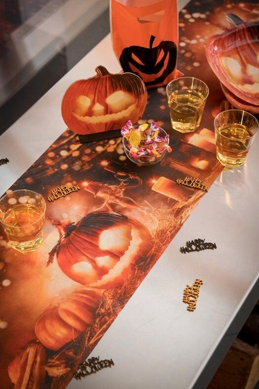Chemin de table halloween citrouille lumineuse