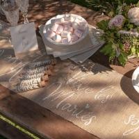 Chemin de table jute mariage champetre vive les maries