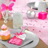 Chemin de table rose 1