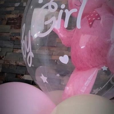 Decoration ballon bubble pour presentation de la table des cadeaux baby shower